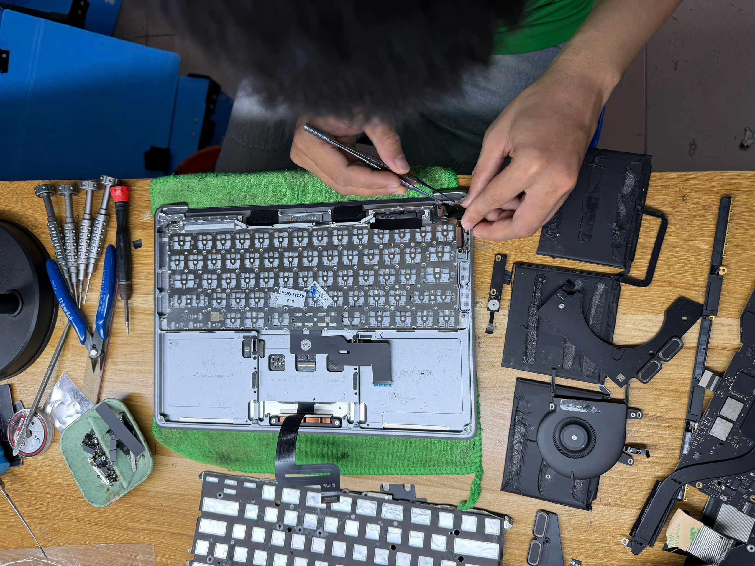 Thay phím Macbook A2289 tại Trung tâm sửa Hải Dương